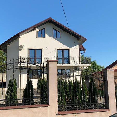 יאשי Apartament Micsunelelor Cu Parcare Privata מראה חיצוני תמונה
